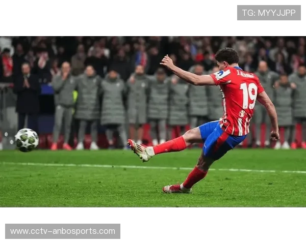 阿尔瓦雷斯11轮进球荒背后，马竞中场支援不足成主因